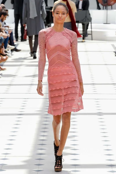 Look 30